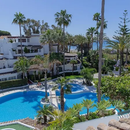 C63 - Sea View Peaceful Beach Apartamento