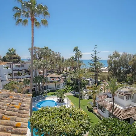 C63 - Sea View Peaceful Beach Apartment Marbella